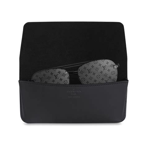 box louis vuitton sunglasses case|louis vuitton hard glasses case.